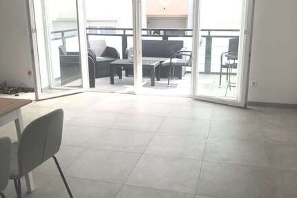 Wohnung zum Mieten in Sinsheim 1.090 € 90 m² 3 zimmer