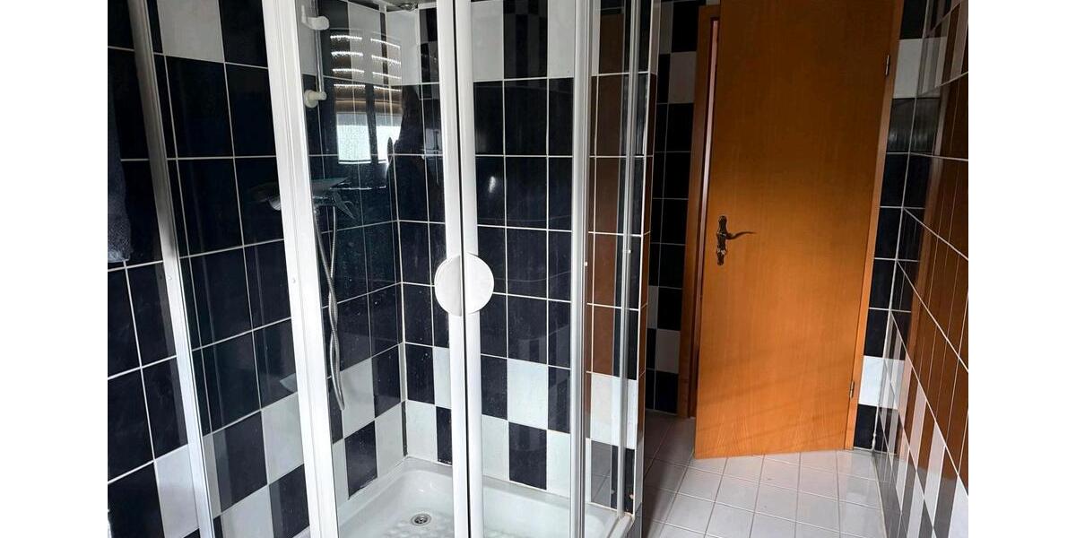 Etagenwohnung Eppelheim - 5 Zimmer, 120 m&sup2;, 1.710&euro; | Angebot:26276871