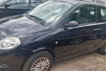Lancia Ypsilon 88.400 km 2.800 € Speyer 67346