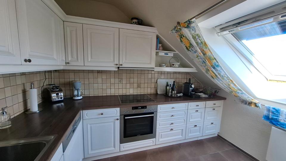 Dachgeschoßwohnung Brühl - 3.5 Zimmer, 85 m&sup2;, 313.000&euro; | Angebot:27297131