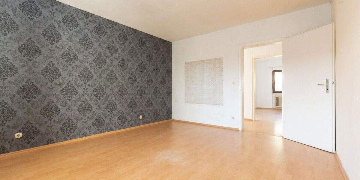 Etagenwohnung Brühl - 3 Zimmer, 82 m&sup2;, 219.000&euro; | Angebot:25747699