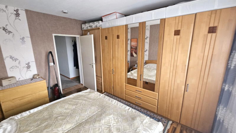 ObjNr:19635 - Sehr gepflegte 4-Zi. ETW mit Balkon und PkW-Stellplatz in FT-Mörsch 4 zimmer