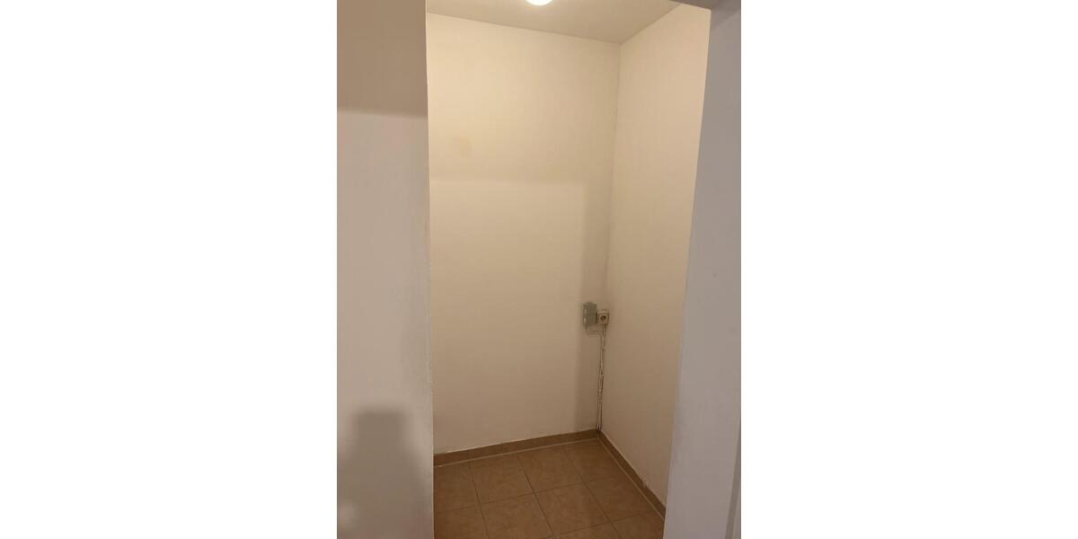 Etagenwohnung Nußloch - 4 Zimmer, 90 m&sup2;, 1.600&euro; | Angebot:26022103