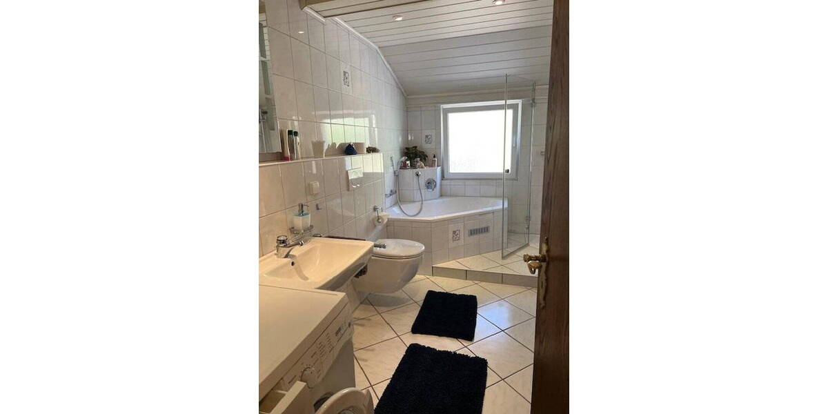 Mehrfamilienhaus, Wohnhaus Schönbrunn-Allemühl Allemühl - 8 Zimmer, 159 m&sup2;, 430.000&euro; | Angebot:26274280