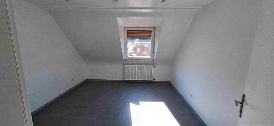 Dachgeschoßwohnung Mannheim Herzogenried - 2 Zimmer, 50 m&sup2;, 920&euro; | Angebot:26223627