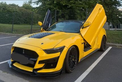 Ford Mustang 56.000 km 25.700 € Mannheim 68199