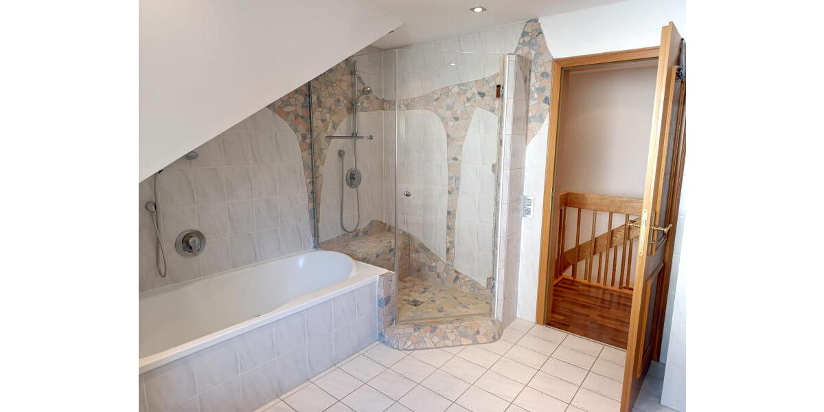 ObjNr:19622 - Wunderschöne DHH in ruhiger Lage von Wiesloch-Baiertal - Doppelhaushälfte Wiesloch | Angebot:19536937