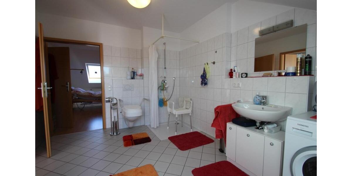 Dachgeschoßwohnung Hockenheim - 2 Zimmer, 95 m&sup2;, 850&euro; | Angebot:25379017