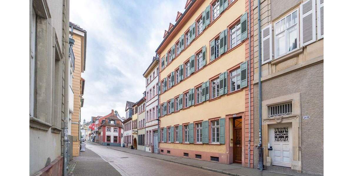 Charmante Altstadtwohnung im denkmalgeschützten Ensemble mit Gemeinschaftsgarten und TG-Stellplatz (optional) 3 zimmer