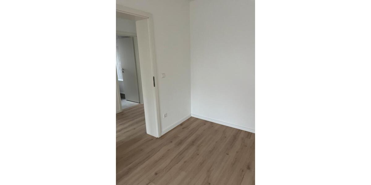 Erdgeschoßwohnung Mannheim Rheinau - 3 Zimmer, 75 m&sup2;, 1.300&euro; | Angebot:25422853