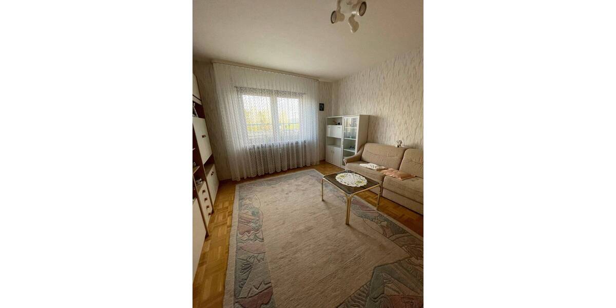 Solides Mehrfamilienhaus mit Ausbaupotenzial in Mannheim-Seckenheim 9 zimmer