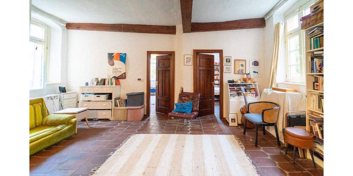 Charmante Altstadtwohnung im denkmalgeschützten Ensemble mit Gemeinschaftsgarten und TG-Stellplatz (optional) 3 zimmer