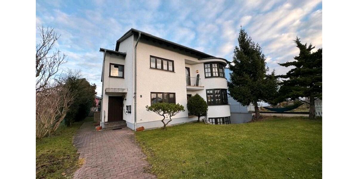 Etagenwohnung Lampertheim - 5 Zimmer, 131 m&sup2;, 1.700&euro; | Angebot:26549043