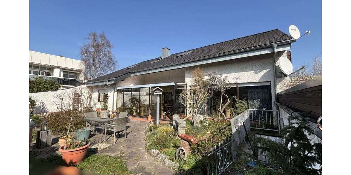 Einfamilienhaus Viernheim - 9 Zimmer, 258 m&sup2;, 499.000&euro; | Angebot:25634339