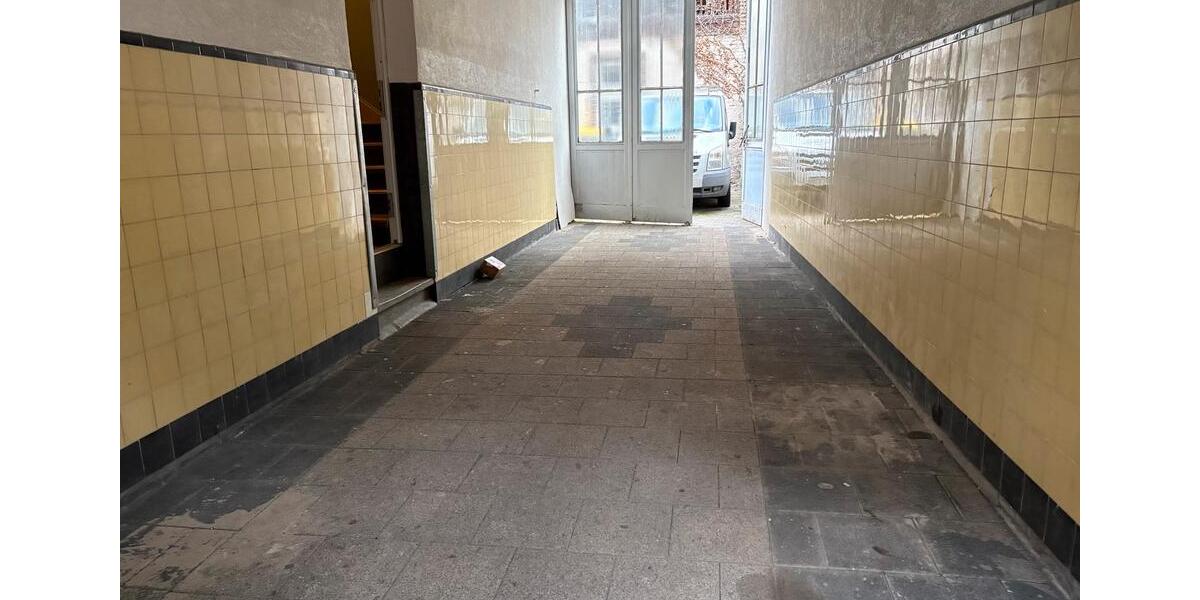 Etagenwohnung Ludwigshafen am Rhein Mundenheim - 3 Zimmer, 80 m&sup2;, 1.360&euro; | Angebot:26424485