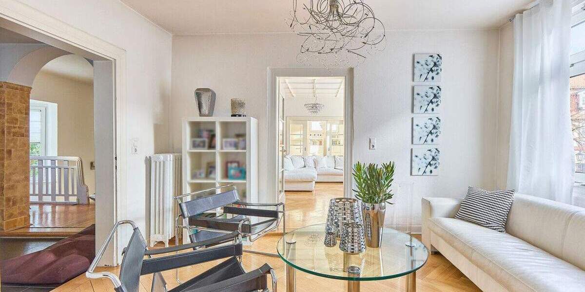 Historisches Fachwerk trifft modernes Wohngefühl mit Terrasse und Garten! 8 zimmer