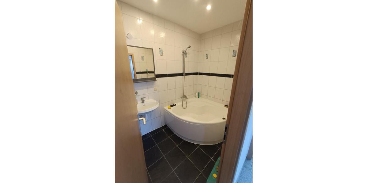 Erdgeschoßwohnung Mannheim Sandhofen - 2.5 Zimmer, 68 m&sup2;, 195.000&euro; | Angebot:26803412