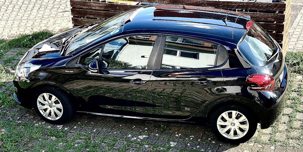 Peugeot 208 72.600 km 7.000 € Mannheim 68199