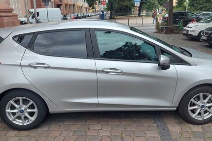Ford Fiesta 85.000 km 8.450 &euro; Mannheim 68159
