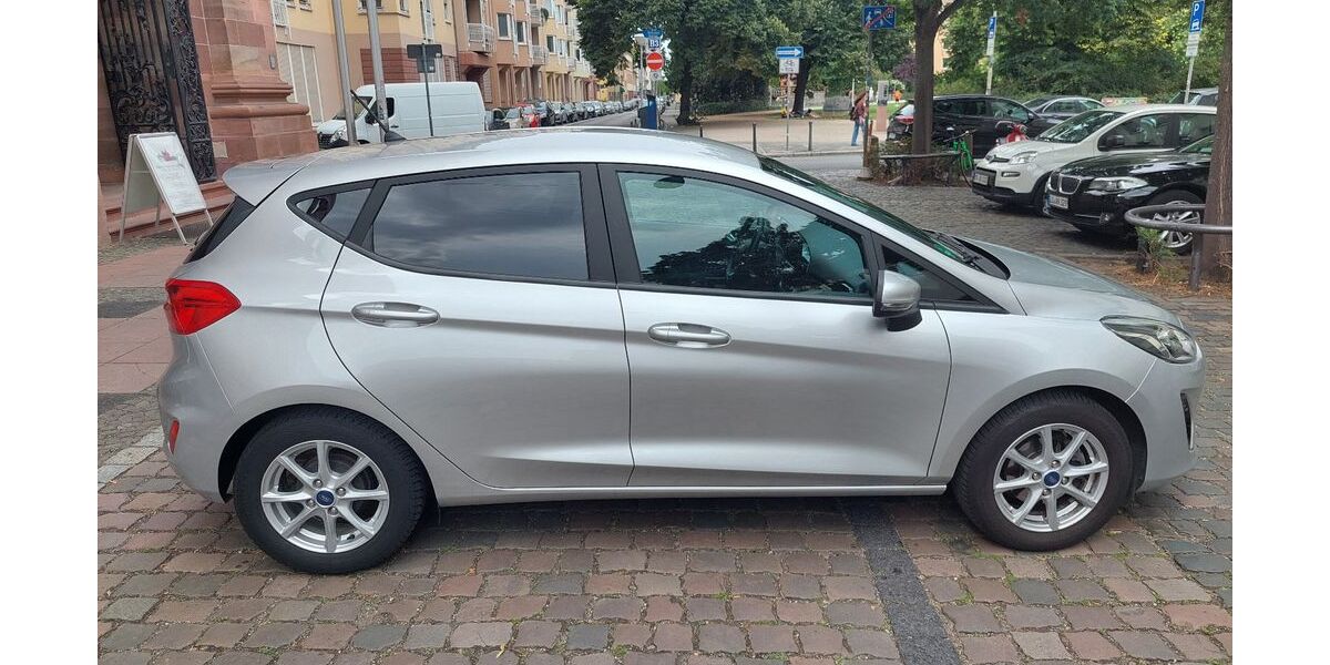 Ford Fiesta 85.000 km 8.450 &euro; Mannheim 68159