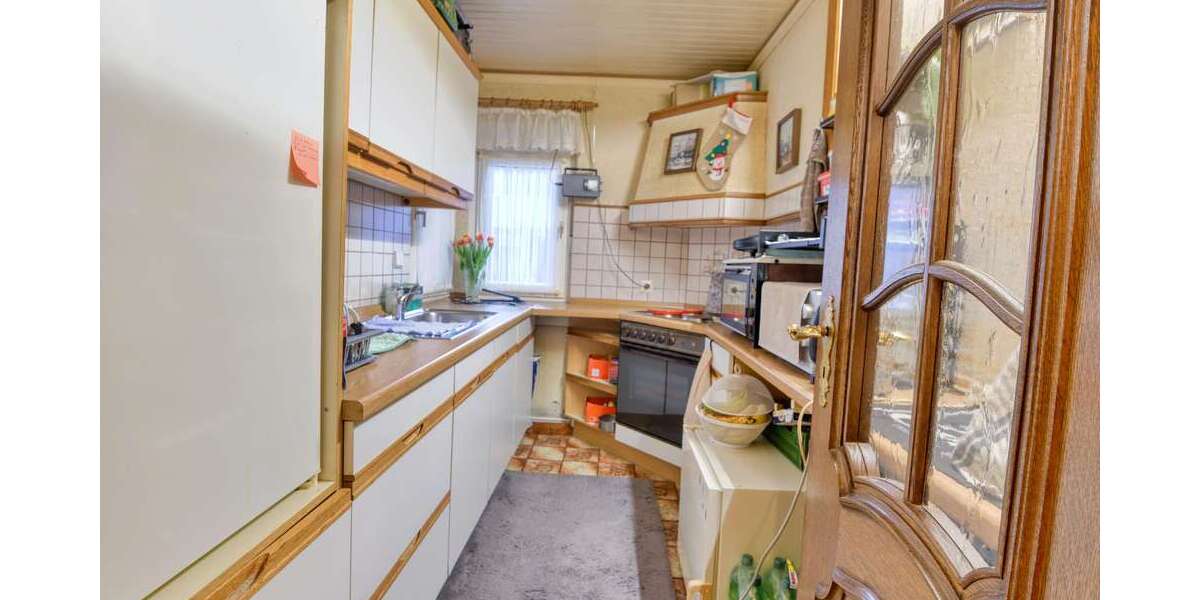 Idyllische DHH mit Sanierungspotential in ruhiger & zentraler Lage Zusätzliches Hinterhaus inkl. - Doppelhaushälfte Ludwigshafen am Rhein | Angebot:25959595