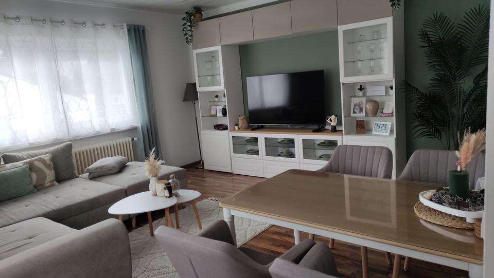 Gepflegte 2-Zimmer-Wohnung mit Loggia und Stellplatz 2 zimmer