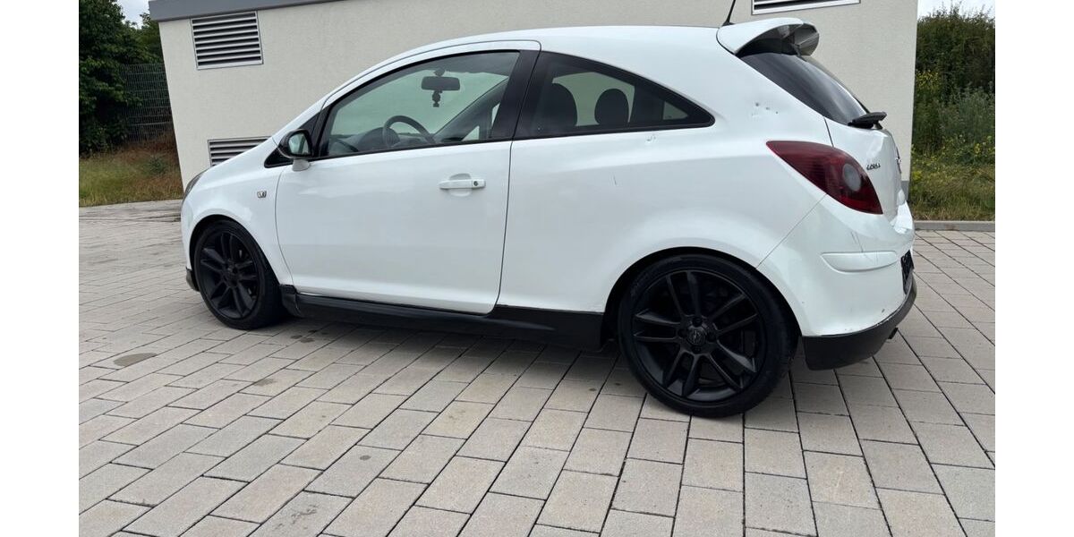 Opel Corsa 178.580 km 2.399 &euro; Mannheim 68199
