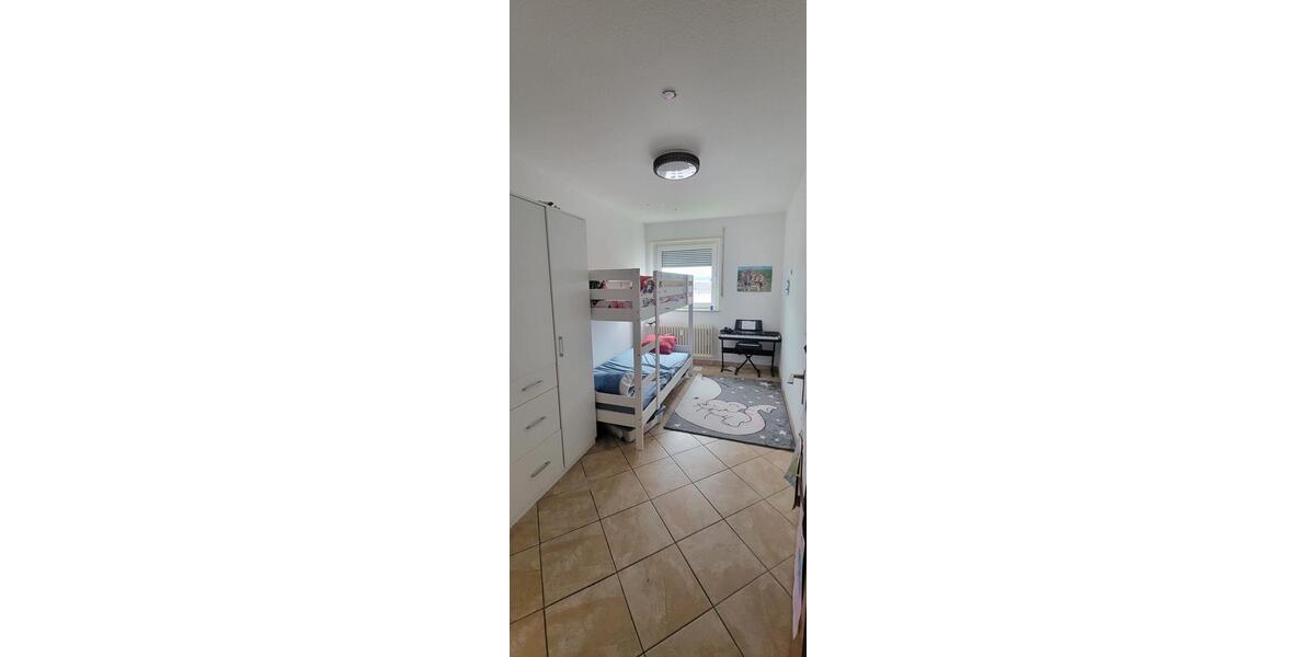 Etagenwohnung Ludwigshafen am Rhein Parkinsel - 3 Zimmer, 82 m&sup2;, 1.200&euro; | Angebot:26236203