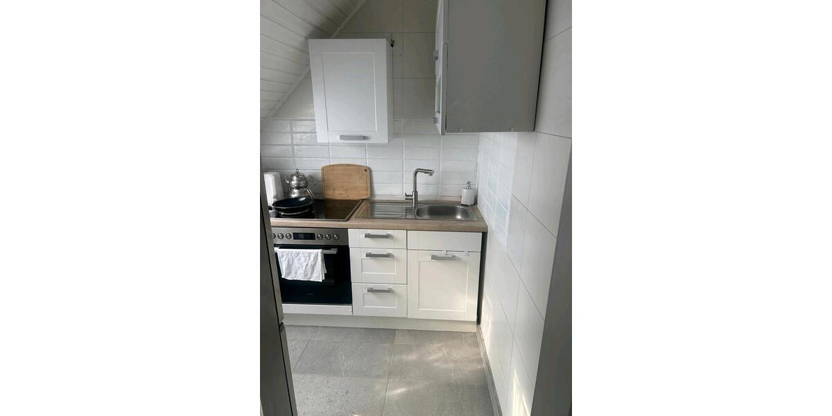 Dachgeschoßwohnung Hockenheim - 2 Zimmer, 45 m&sup2;, 650&euro; | Angebot:26670394