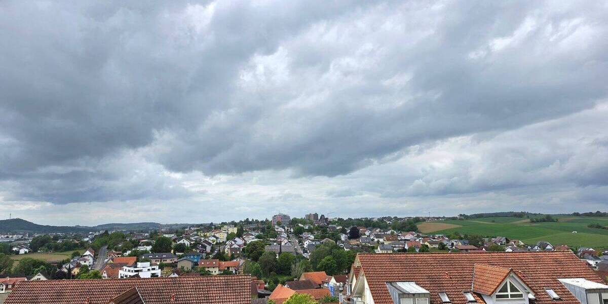 Etagenwohnung Sinsheim Rohrbach - 4 Zimmer, 108 m&sup2;, 1.360&euro; | Angebot:26730489