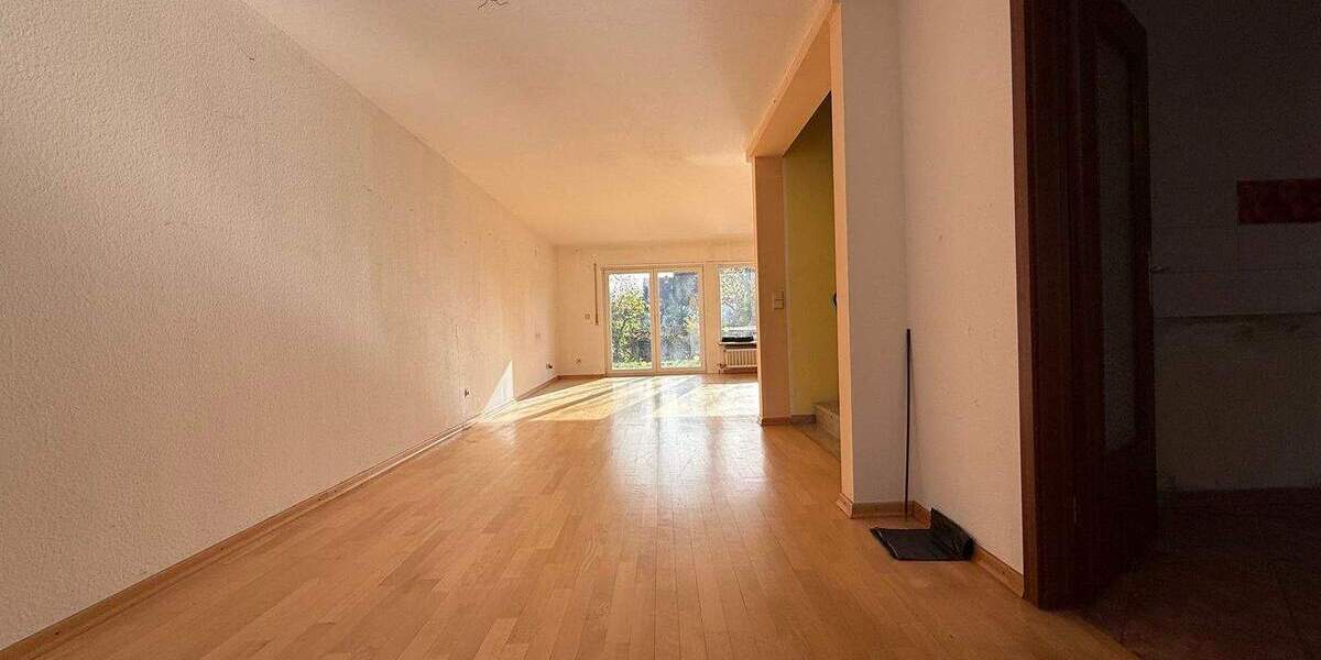 Reihenmittelhaus Mannheim Rheinau - 4 Zimmer, 122 m&sup2;, 365.000&euro; | Angebot:25336360