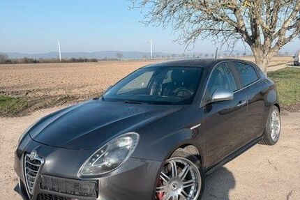 Alfa Romeo Giulietta 203.599 km 4.500 &euro; Böhl-Iggelheim 67459