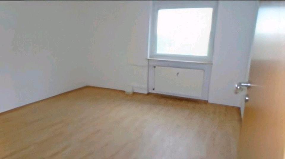 *Neu renovierte* Eigentumswohnung inkl. Einbauküche 3 zimmer