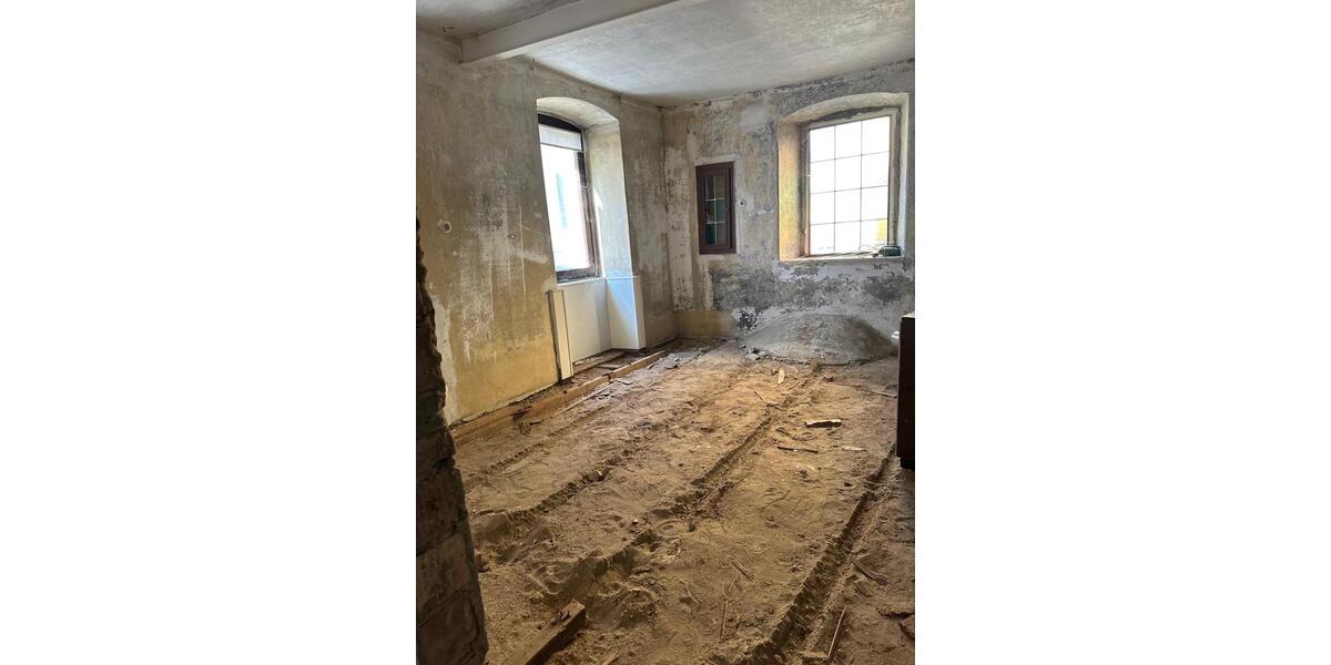 Einfamilienhaus Leimen - 6 Zimmer, 162 m&sup2;, 215.000&euro; | Angebot:27097348
