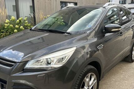 Ford Kuga 166.000 km 8.490 &euro; Mannheim 68309