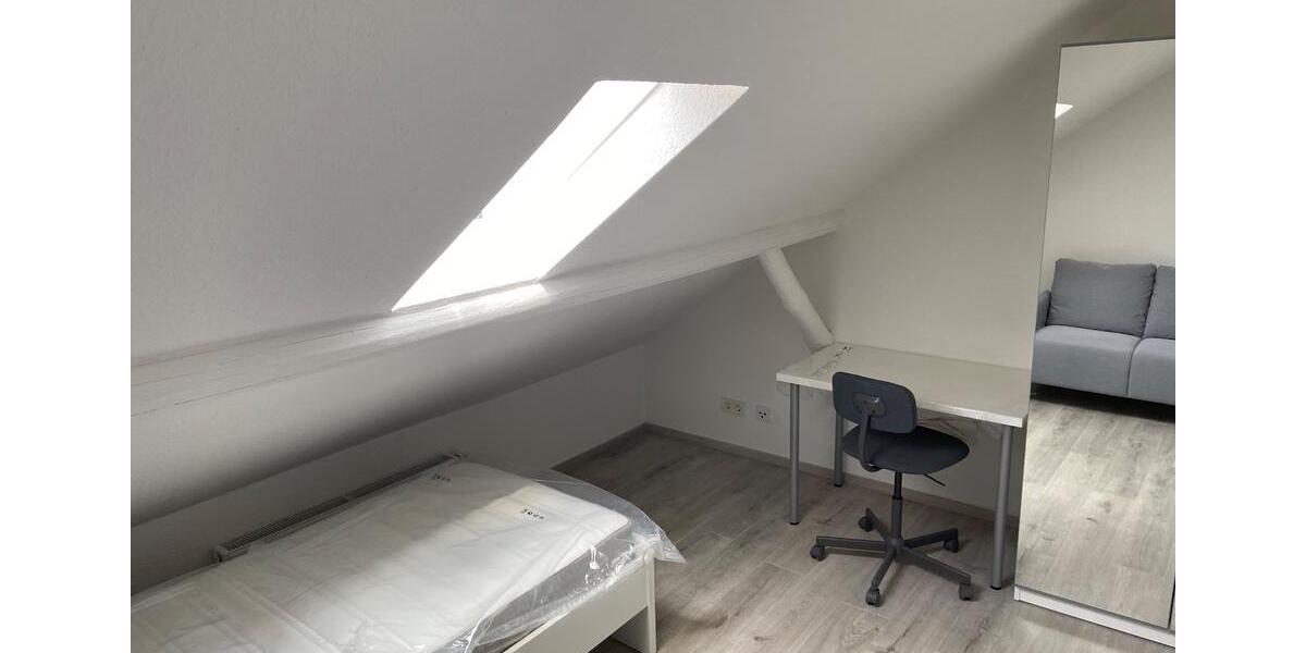Dachgeschoßwohnung Mannheim Niederfeld - 1 Zimmer, 14 m&sup2;, 280&euro; | Angebot:25498322