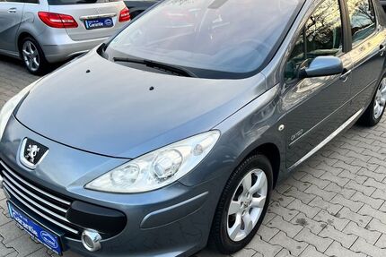 Peugeot 307 132.504 km 2.999 € Leimen(Heidelberg) 69181
