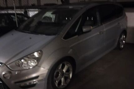 Ford S-Max 232.009 km 7.950 &euro; Heidelberg 69121