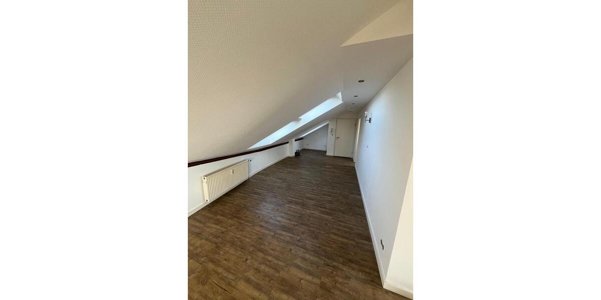 1-Zimmer Dachgeschosswohnung in Schifferstadt 1 zimmer