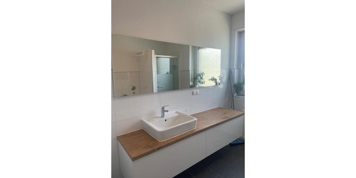 Etagenwohnung Ludwigshafen am Rhein Ludwigshafen-Hemshof - 2 Zimmer, 85 m&sup2;, 1.150&euro; | Angebot:26237346