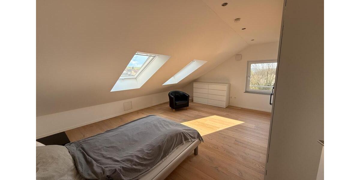 Dachgeschoßwohnung Sinsheim - 3 Zimmer, 87 m&sup2;, 419.000&euro; | Angebot:25546363