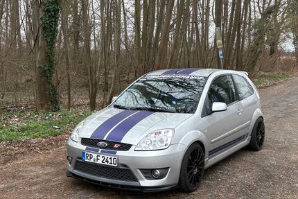 Ford Fiesta 168.000 km 3.800 &euro; Waldsee 67165