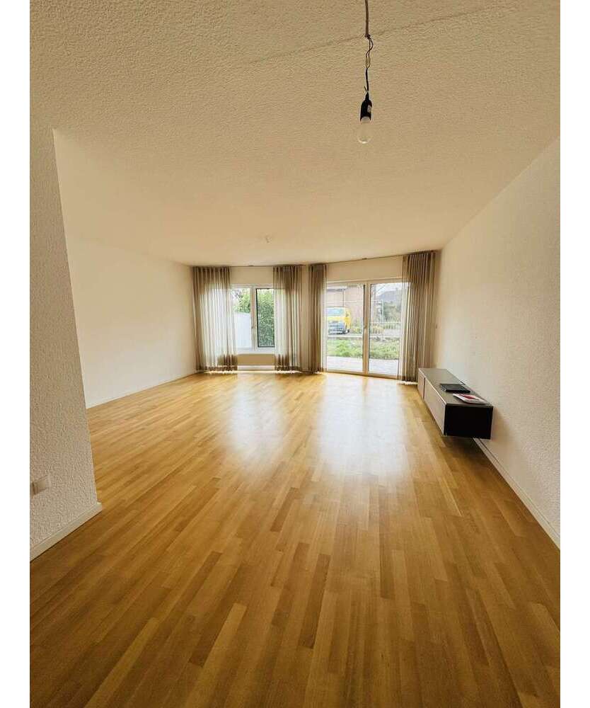 Haus zum Mieten in Ludwigshafen am Rhein 1.400 € 120 m²