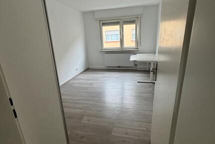 Wohnung Ludwigshafen am Rhein Mundenheim - 2 Zimmer, 60 m&sup2;, 700&euro; | Angebot:26123481