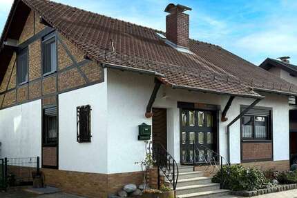 Haus zum Kaufen in Brühl 585.000 € 130 m² 5 zimmer