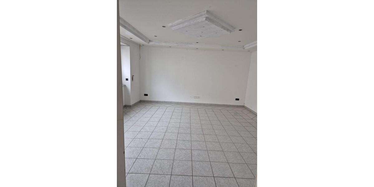 4,5 Zimmer Wohnung mit Wintergarten in Böhl Iggelheim 4.5 zimmer