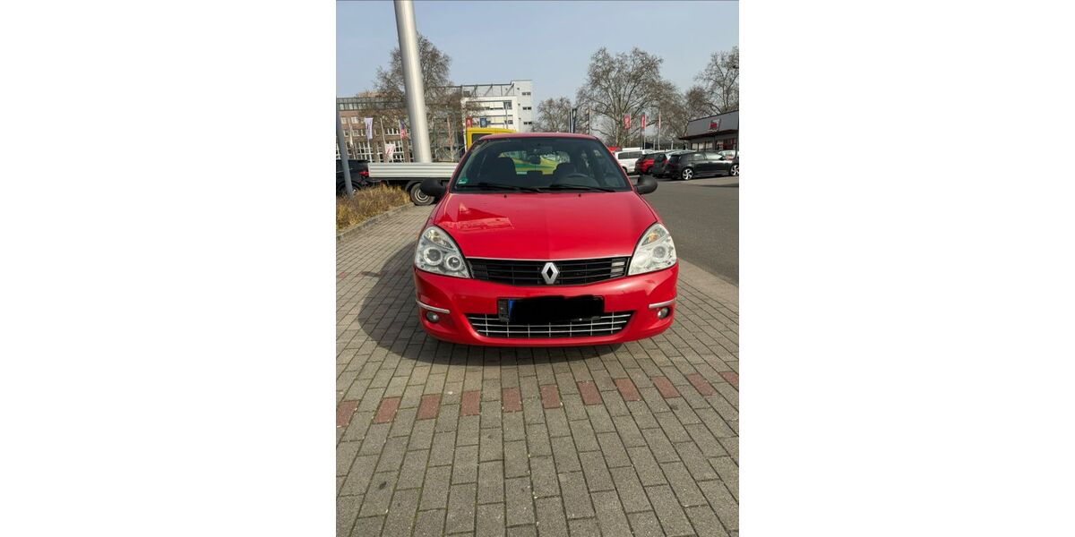 Renault Clio 124.000 km 2.450 &euro; Mannheim 68163