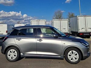 Suzuki Swift 1.2 Hybrid MT Club Klima Navi 4.384 km 16.990 &euro; Obrigheim-Asbach 74847