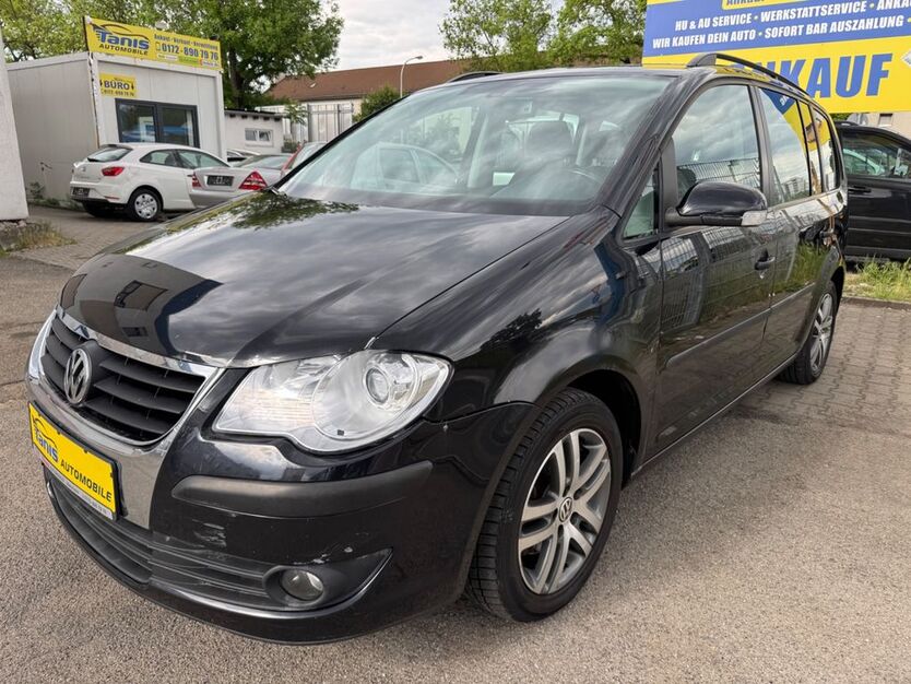 VW Touran 220.000 km 2.990 € Mannheim 68309