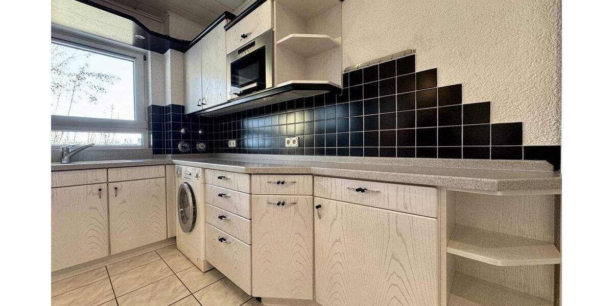 Etagenwohnung Lorsch - 2 Zimmer, 102 m&sup2;, 1.095&euro; | Angebot:25701638